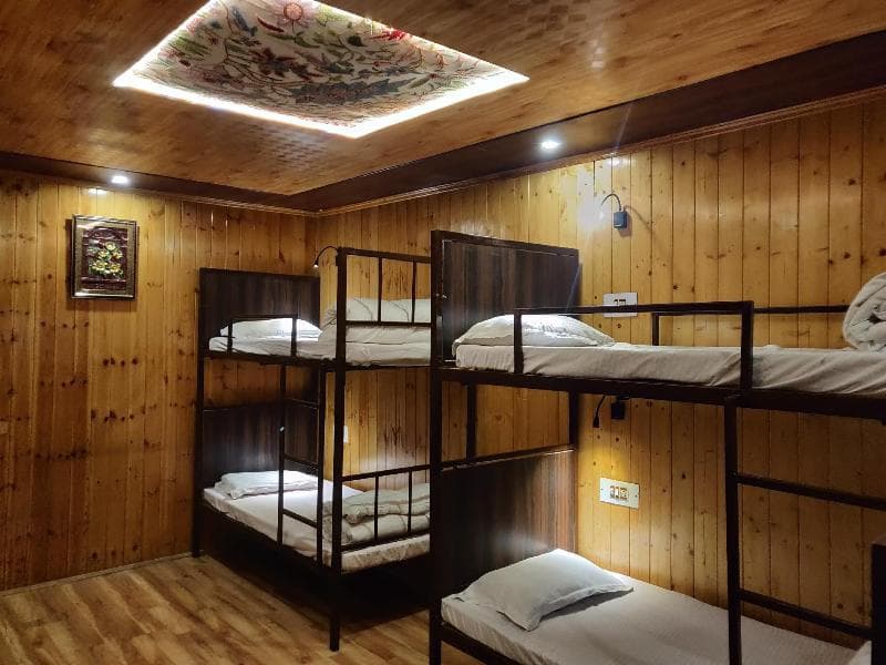 Walisons Hotel 2