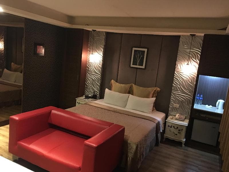 Discovery Motel Tucheng photo 1