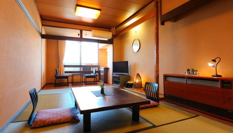 Tsutaya Ryokan (Ex Obama Onsen Tsutaya Ryokan) 3