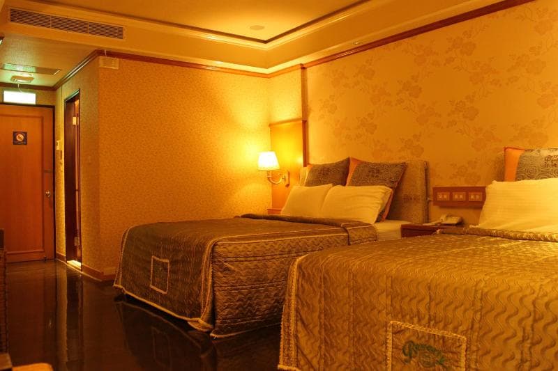 Beverly Commercial Motel 4