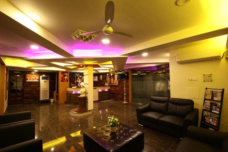 Hotel Lotus main