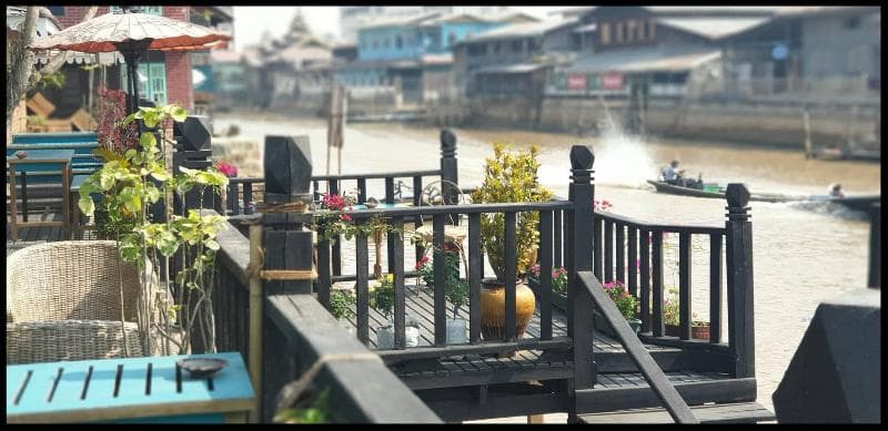 Thanakha Inle Hotel main