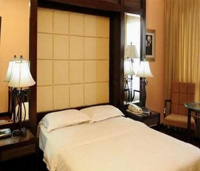 Planta Centro Bacolod Hotel & Residences 3