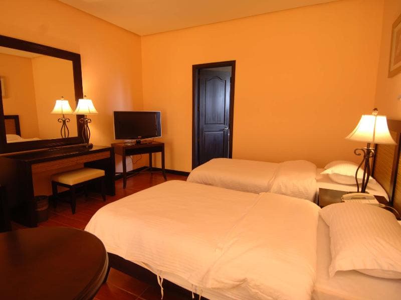 Planta Centro Bacolod Hotel & Residences 5