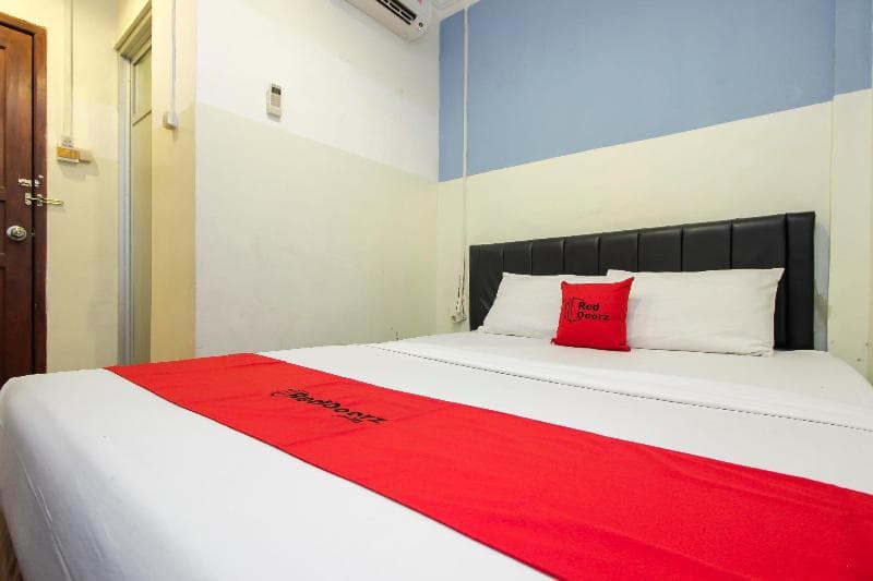 Reddoorz Near Bethesda Manado 3
