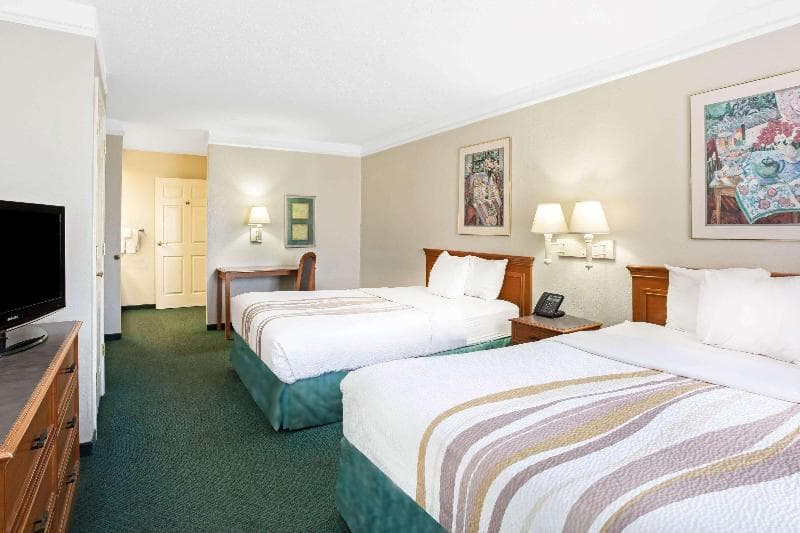 Baymont By Wyndham Fort Stockton photo 1