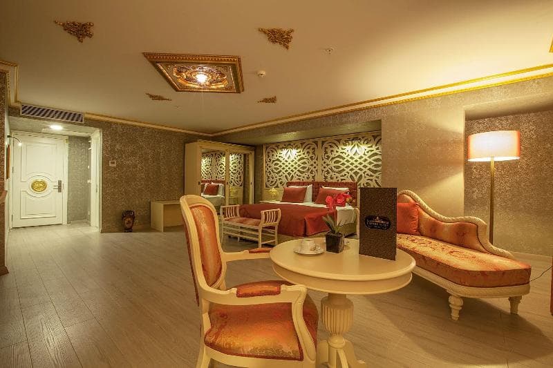 Empire Suite Hotel 3