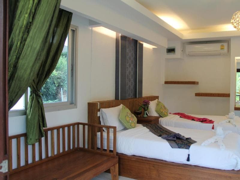 Ac 2 Resort 4