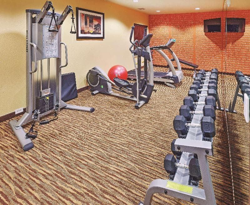 La Quinta Inn & Suites by Wyndham Pecos 2