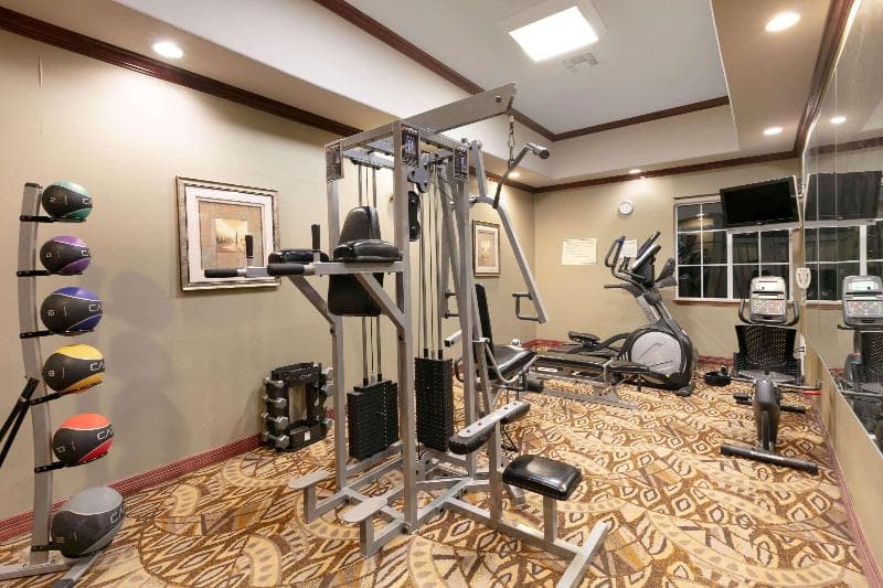 La Quinta Inn & Suites by Wyndham Lindale 2
