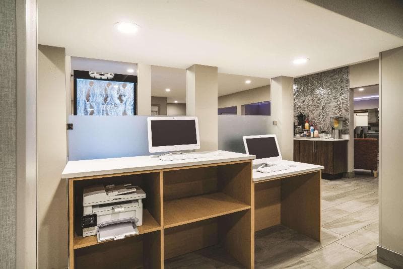 La Quinta Inn & Suites By Wyndham Chattanooga Nort main