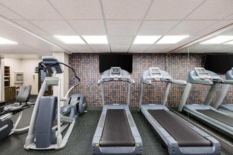 La Quinta Inn & Suites by Wyndham Goodlettsville - Nashville photo 1