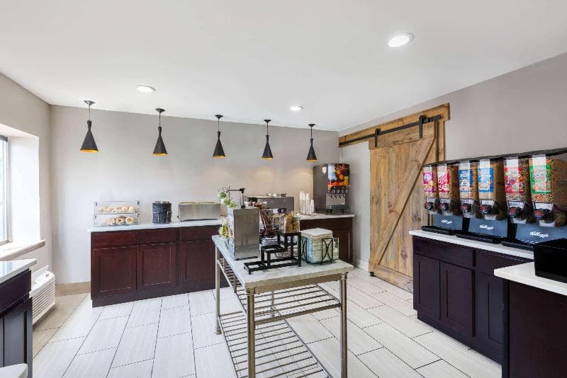 La Quinta Inn & Suites by Wyndham Goodlettsville - Nashville 3