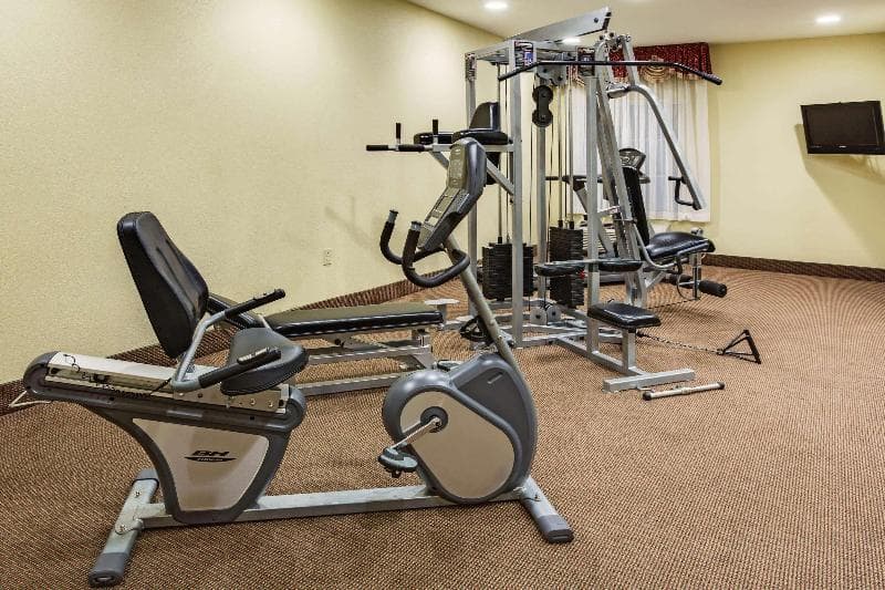 La Quinta Inn & Suites by Wyndham Canton MS 2