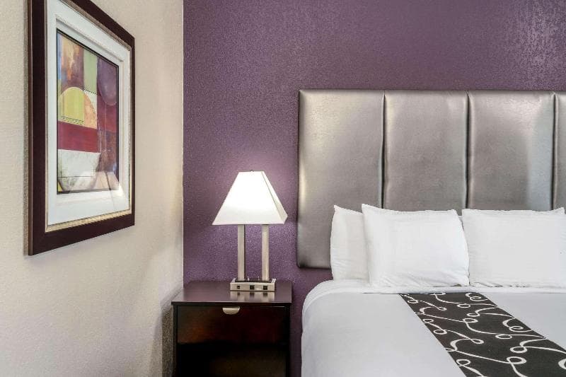 La Quinta Inn & Suites by Wyndham Canton MS 5
