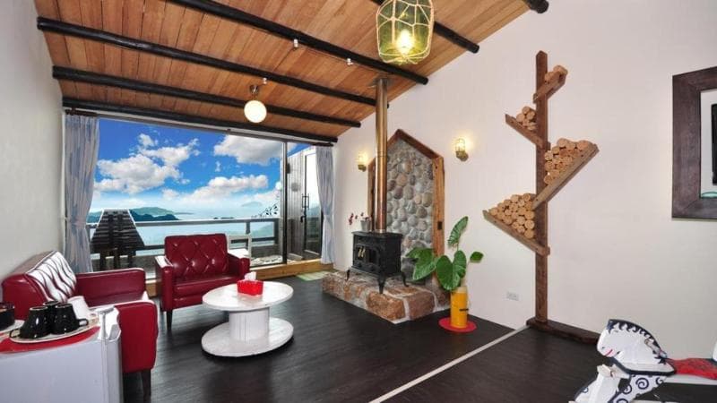 Sunnyroom photo 1