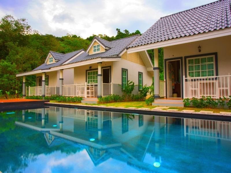 Suksompong Resort 3