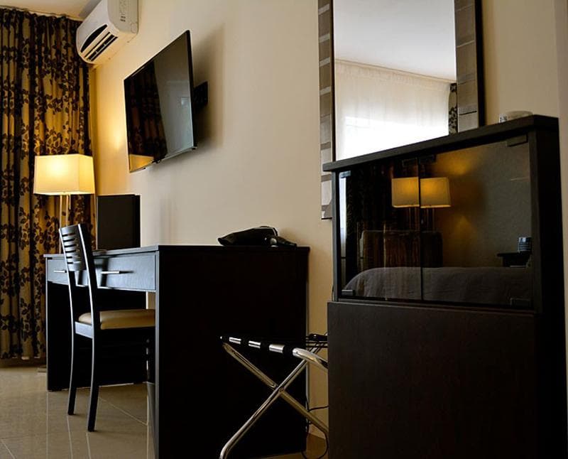 New Brookfields Hotel 5