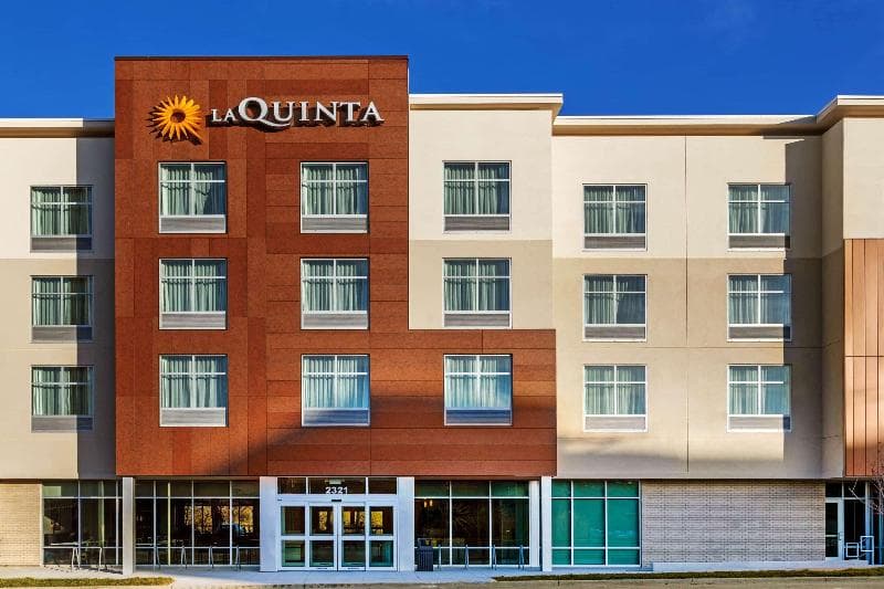 La Quinta Inn And Suites Kansas City Beacon Hill 4