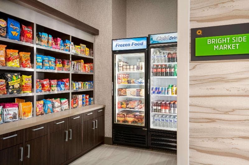 La Quinta Inn & Suites Orlando IDrive Theme Parks 5