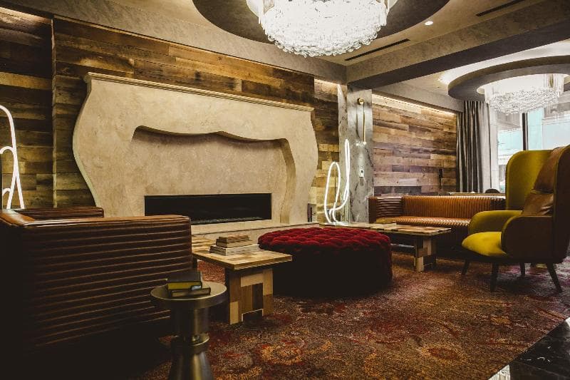 Bobby Hotel 3