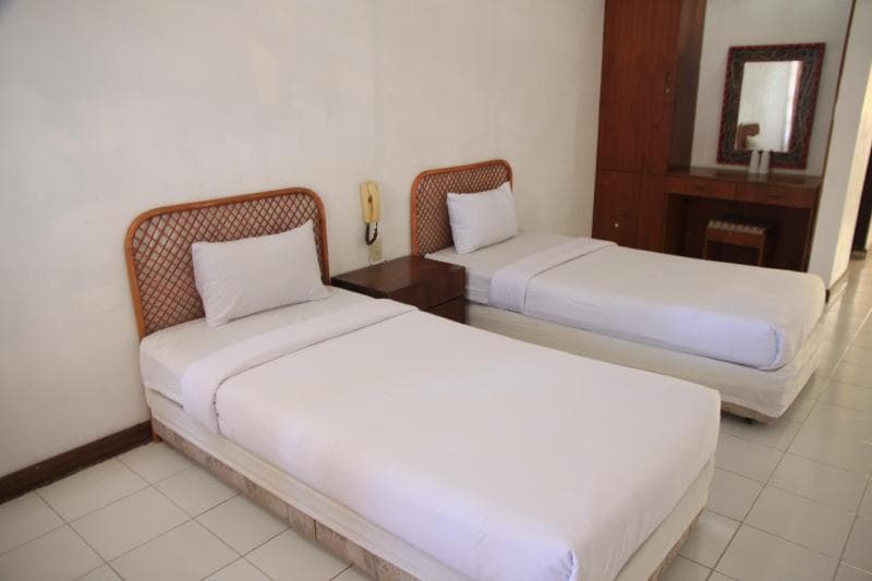 Hotel Pandu Lakeside Tuktuk (Adults Only) photo 1