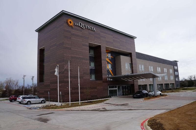 La Quinta by Wyndham Dallas Lewisville 2