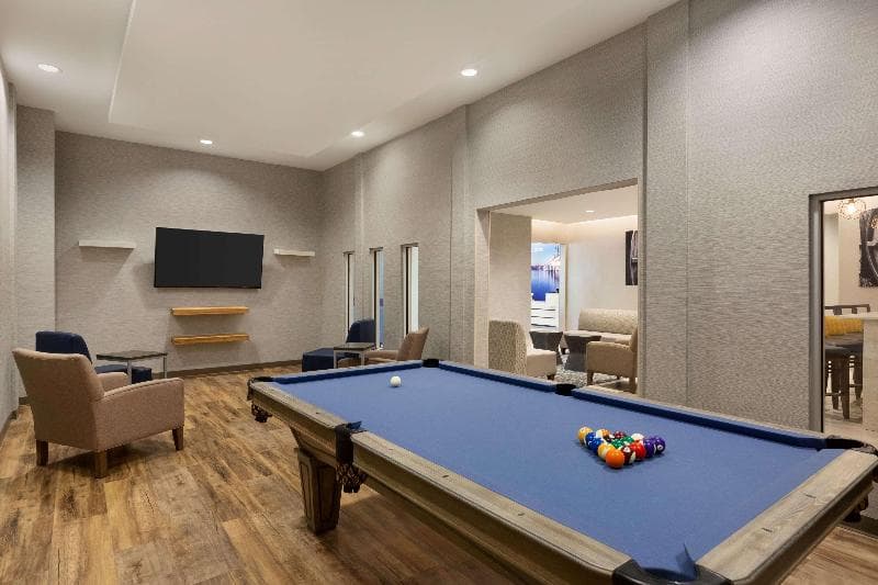La Quinta Inn & Suites by Wyndham Rock Hill 3