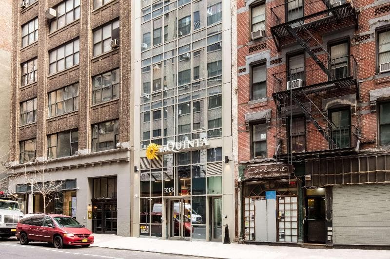 La Quinta Inn & Suites by Wyndham Times Square South 1