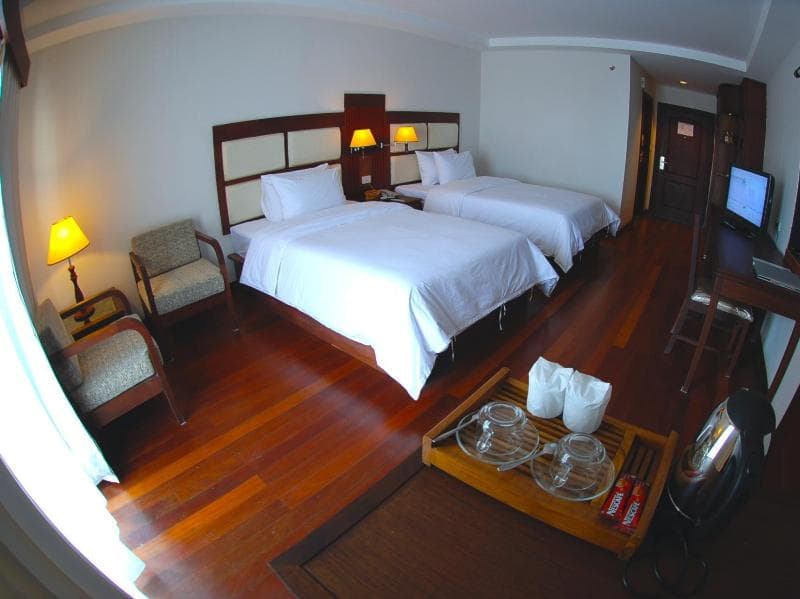 River City Hotel 5