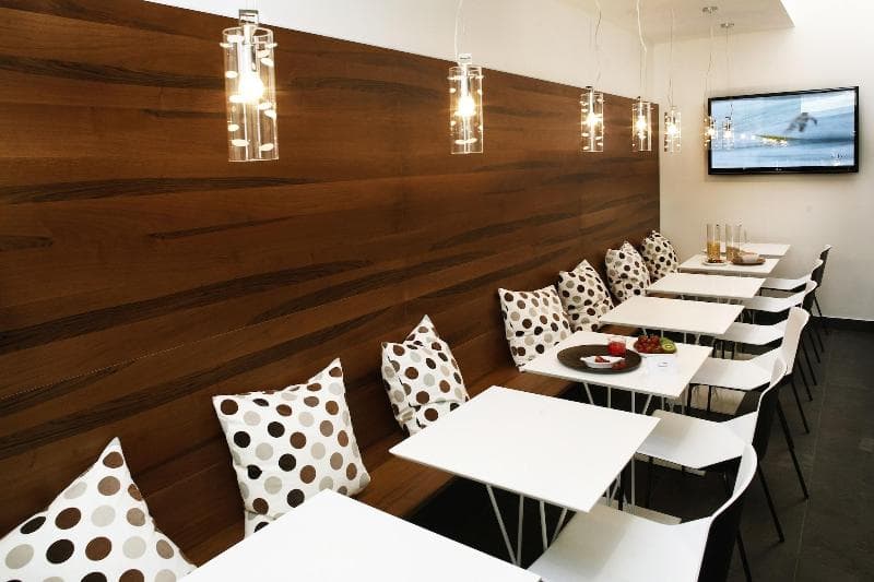 Q Hotel main
