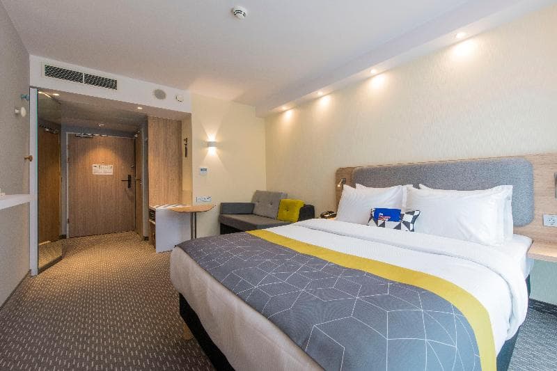 Holiday Inn Express Warsaw - Mokotow 4