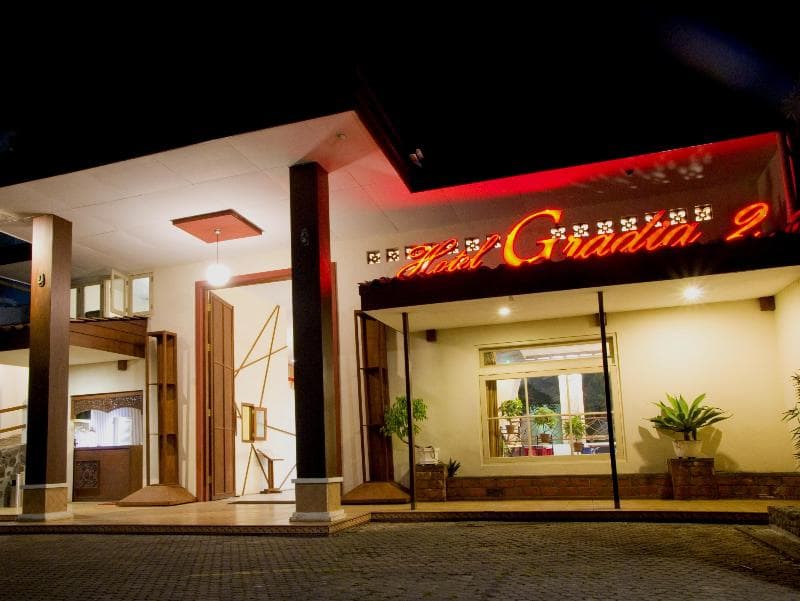 Family Hotel Gradia 2 4