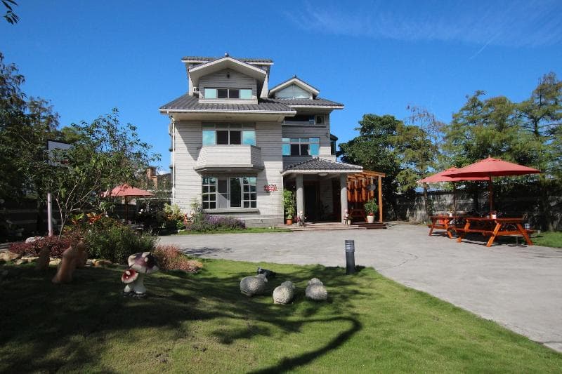 Pine Villa 4