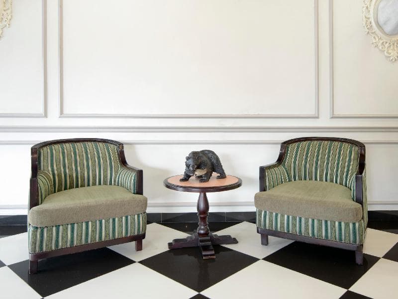 Luscious Hotel 3
