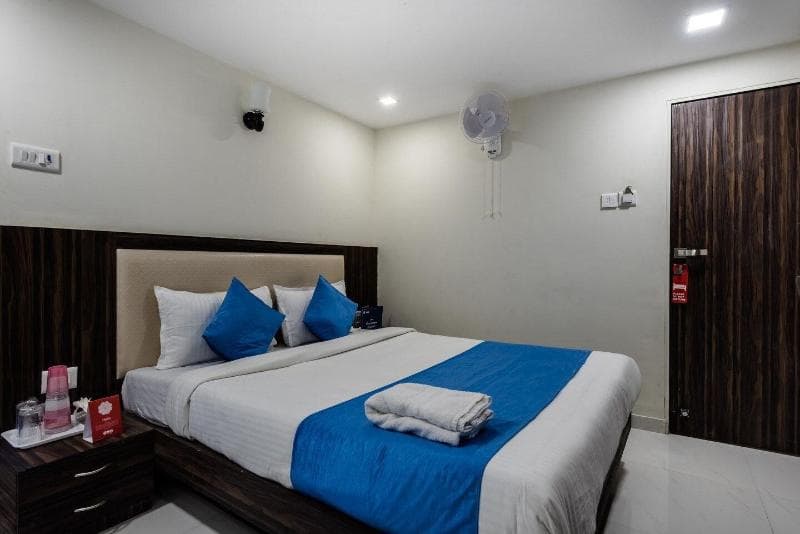 Oyo 4083 Hotel Alfa Grand 4