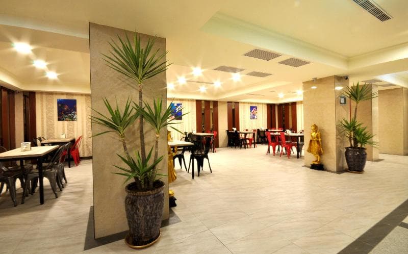 Fish Hotel Yangcheng main