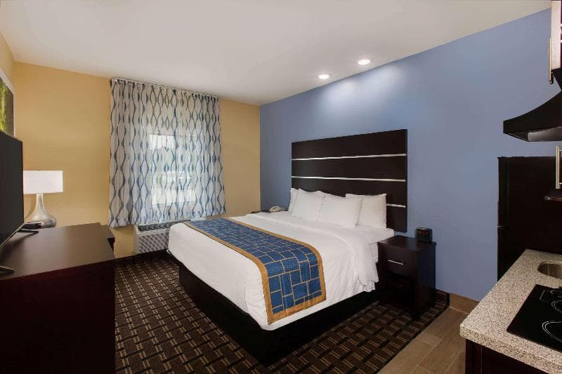Days Inn By Wyndham Baton Rouge Airport 3