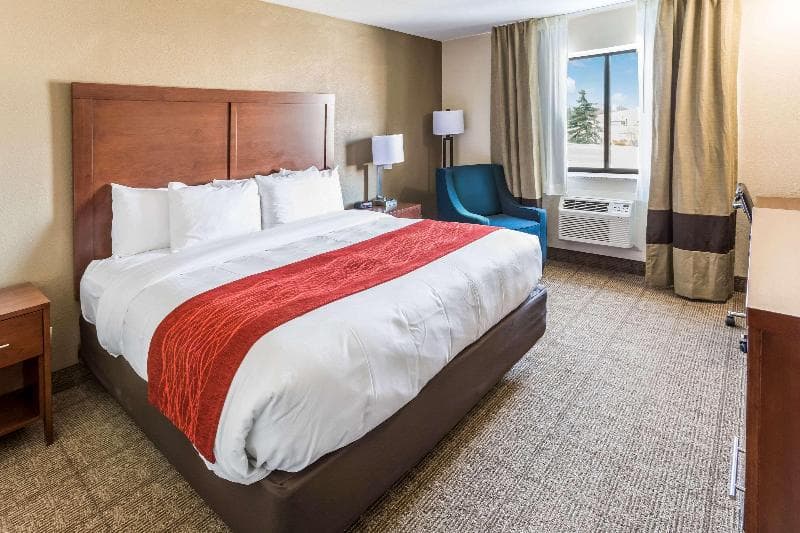 Comfort Inn Waukesha 4