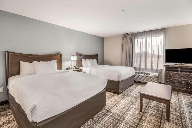 MainStay Suites main