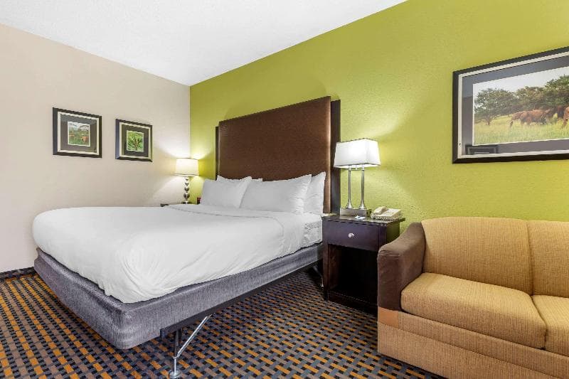 Holiday Inn Express And Suites Asheboro 3
