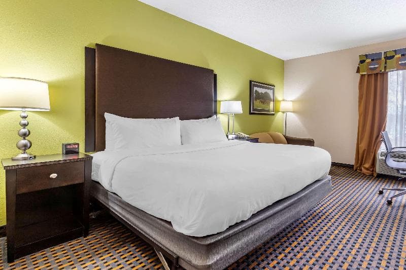 Holiday Inn Express And Suites Asheboro 4