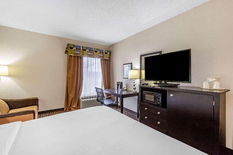 Holiday Inn Express And Suites Asheboro 5