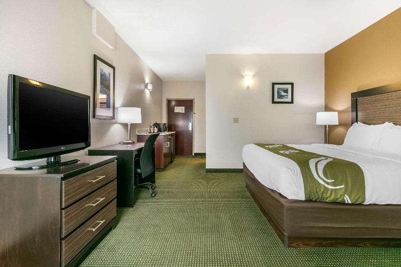 Quality Inn photo 1