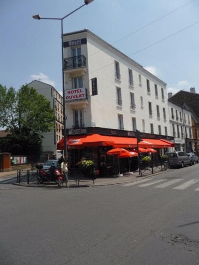 Café Hôtel de l'Avenir 5