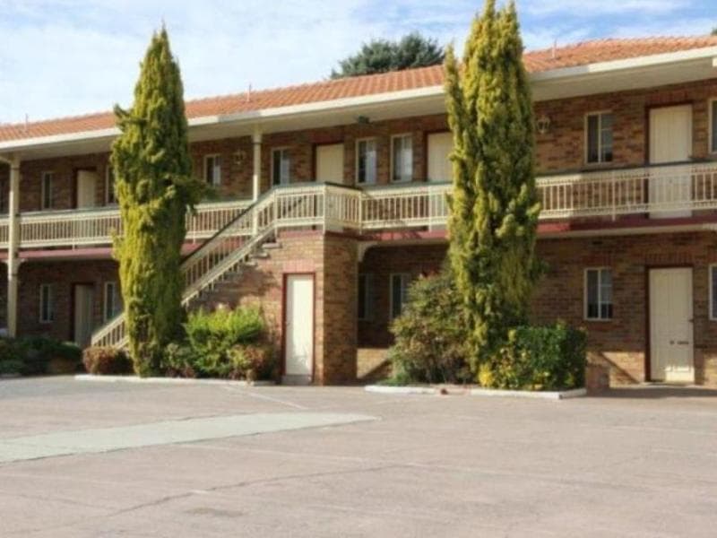 Grand Manor Motor Inn photo 1