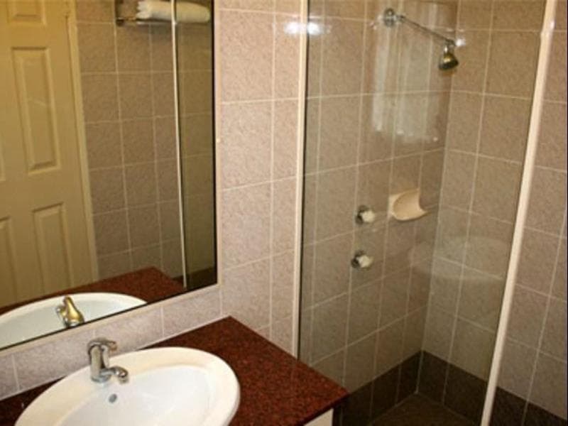 Grand Manor Motor Inn main