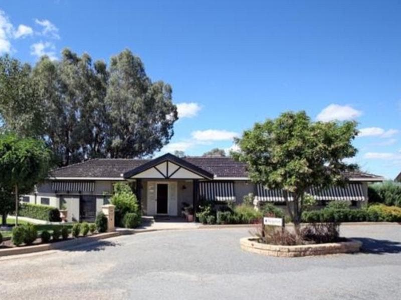 Burringa Motel photo 1