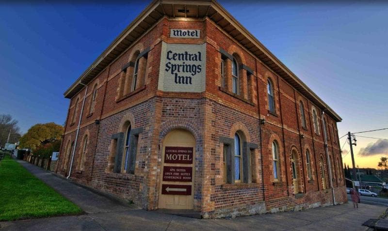 Central Springs Inn photo 1