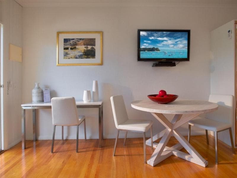 Sorrento Beach Motel 5